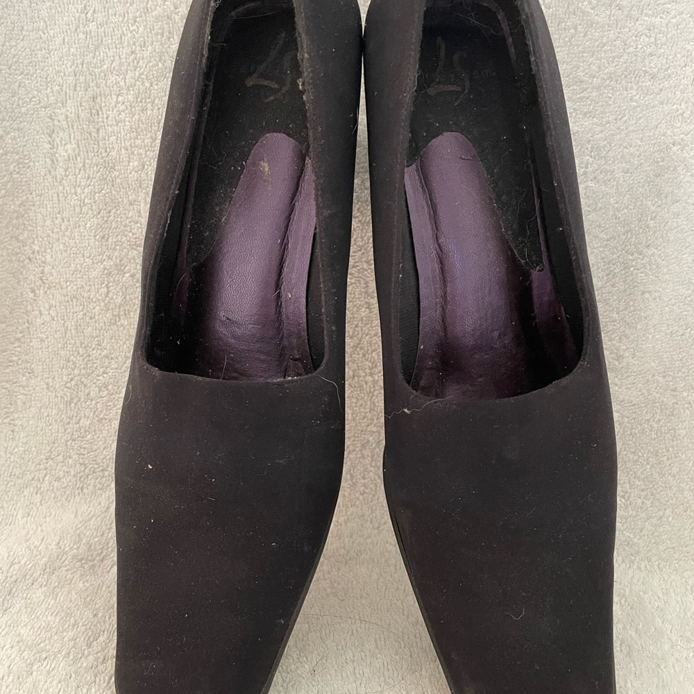LifeStride black pumps